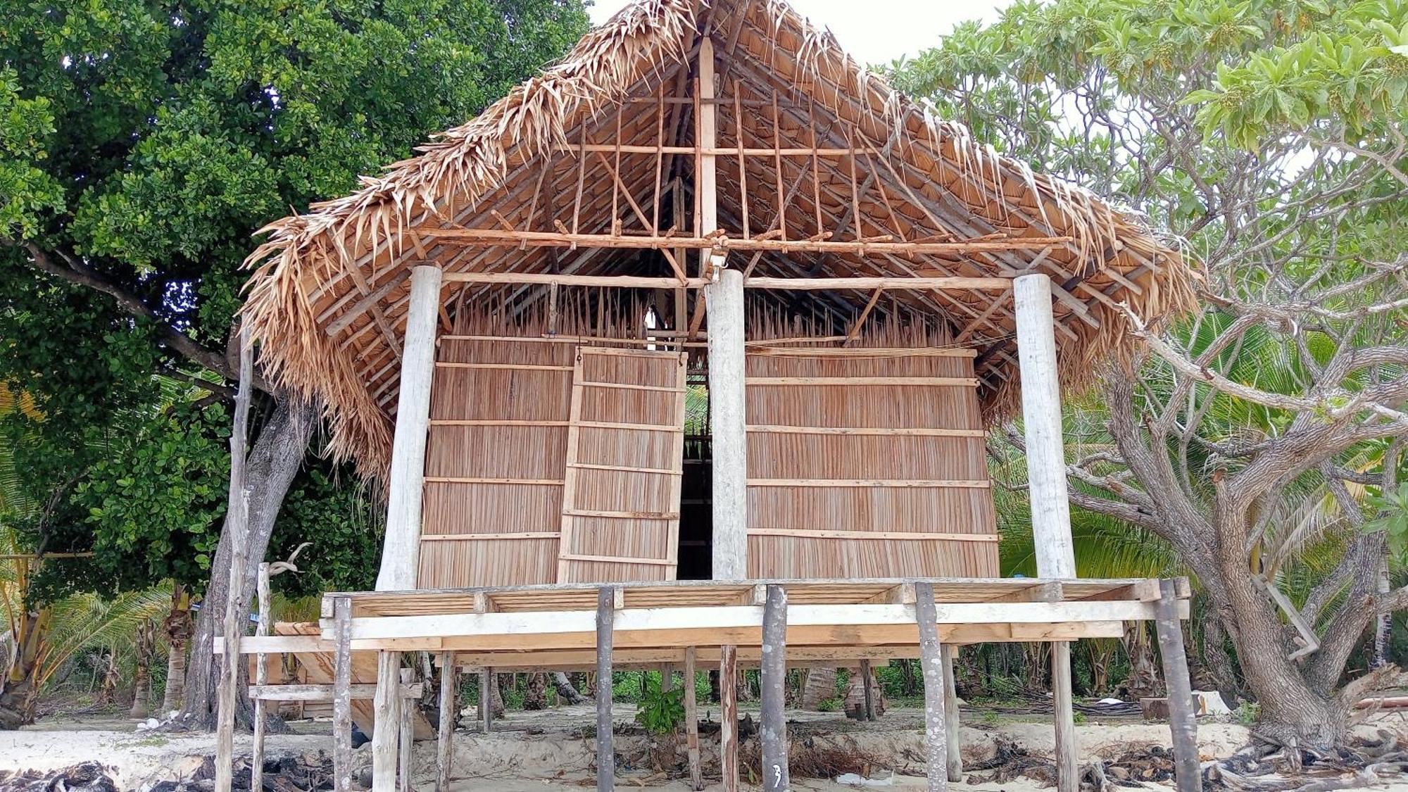 Coco Huts Guest House Waisai 部屋 写真